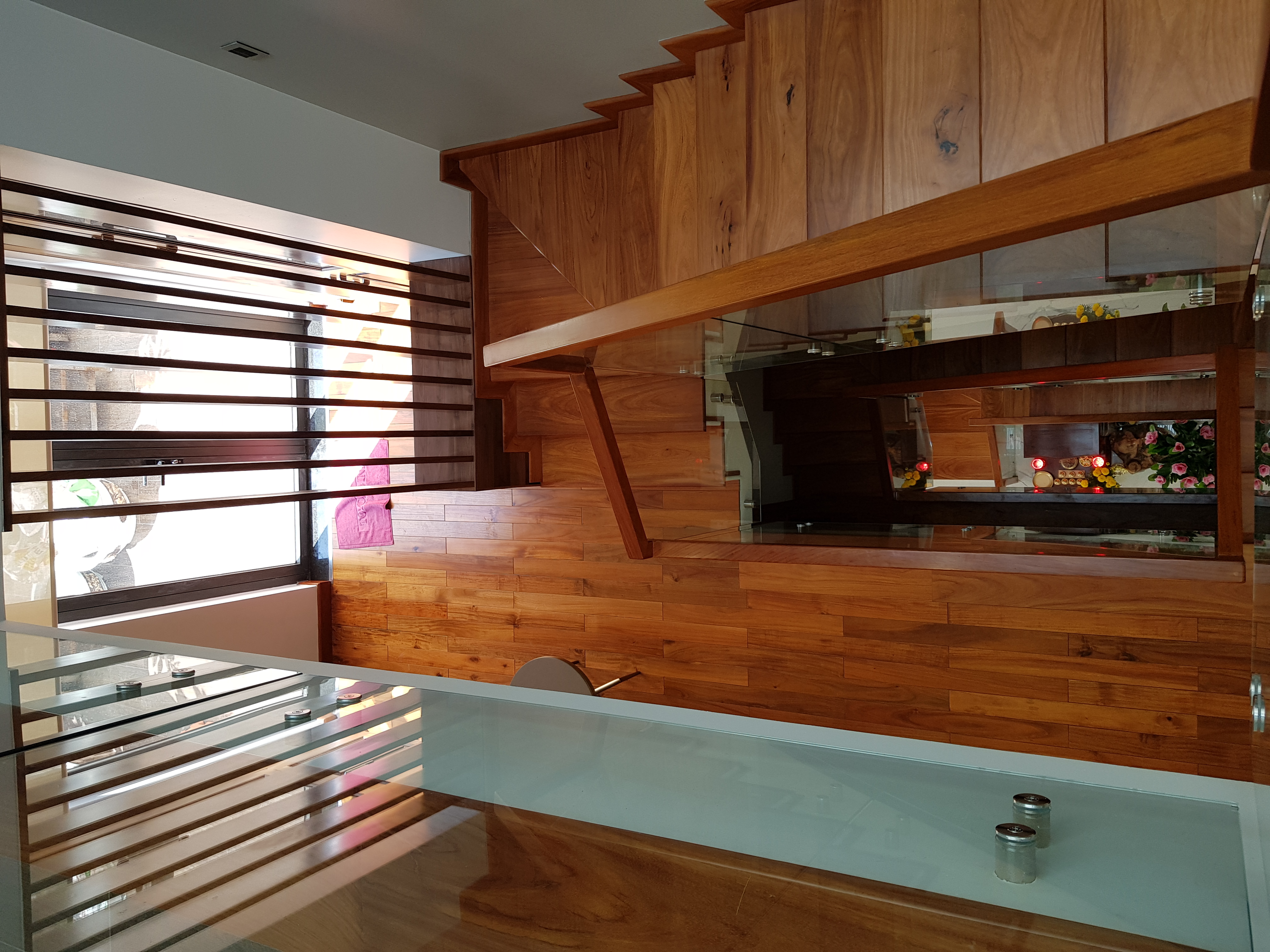 Mr. Vinh - 137 - Lakeview City - Quận 2