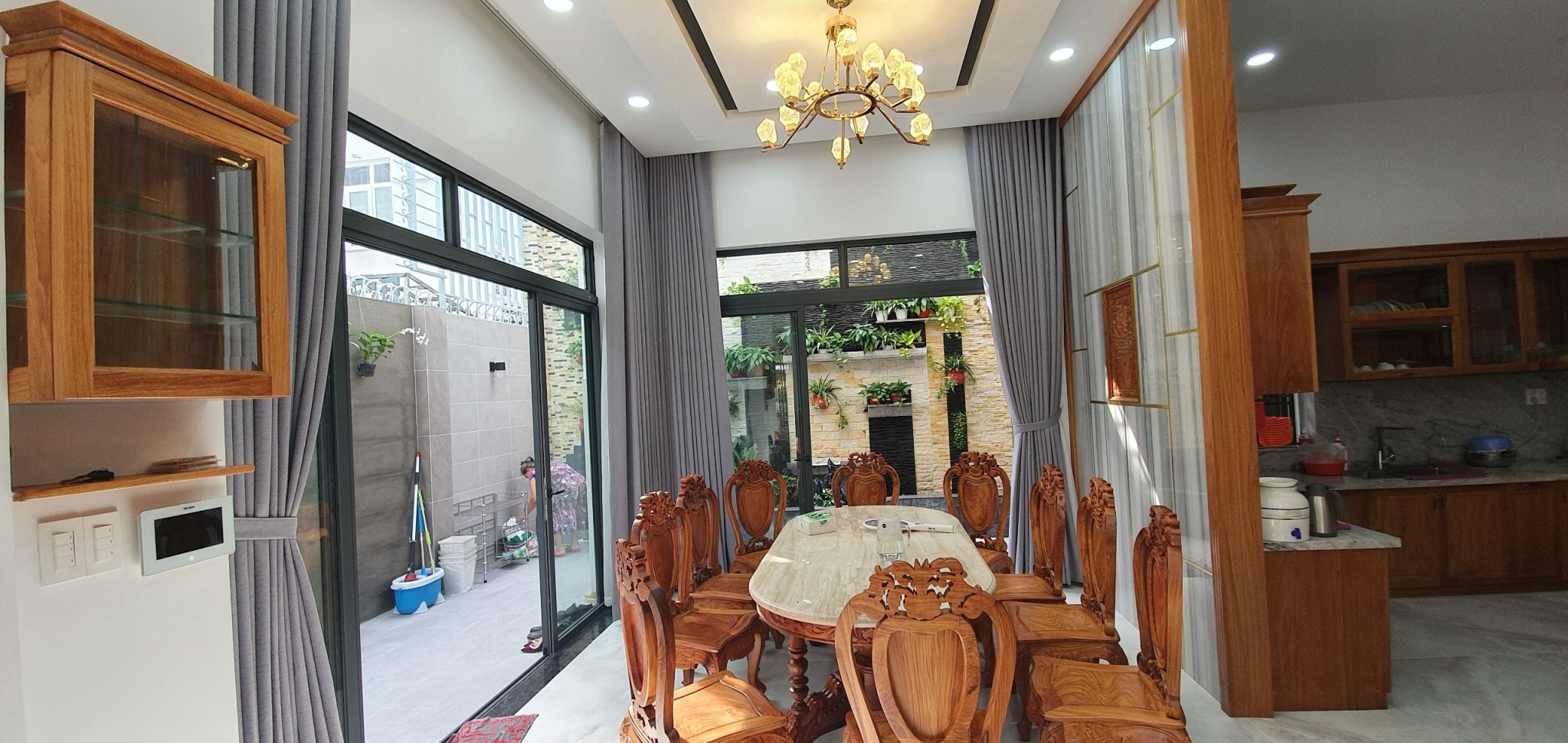 Chị Vân - Quận 12
