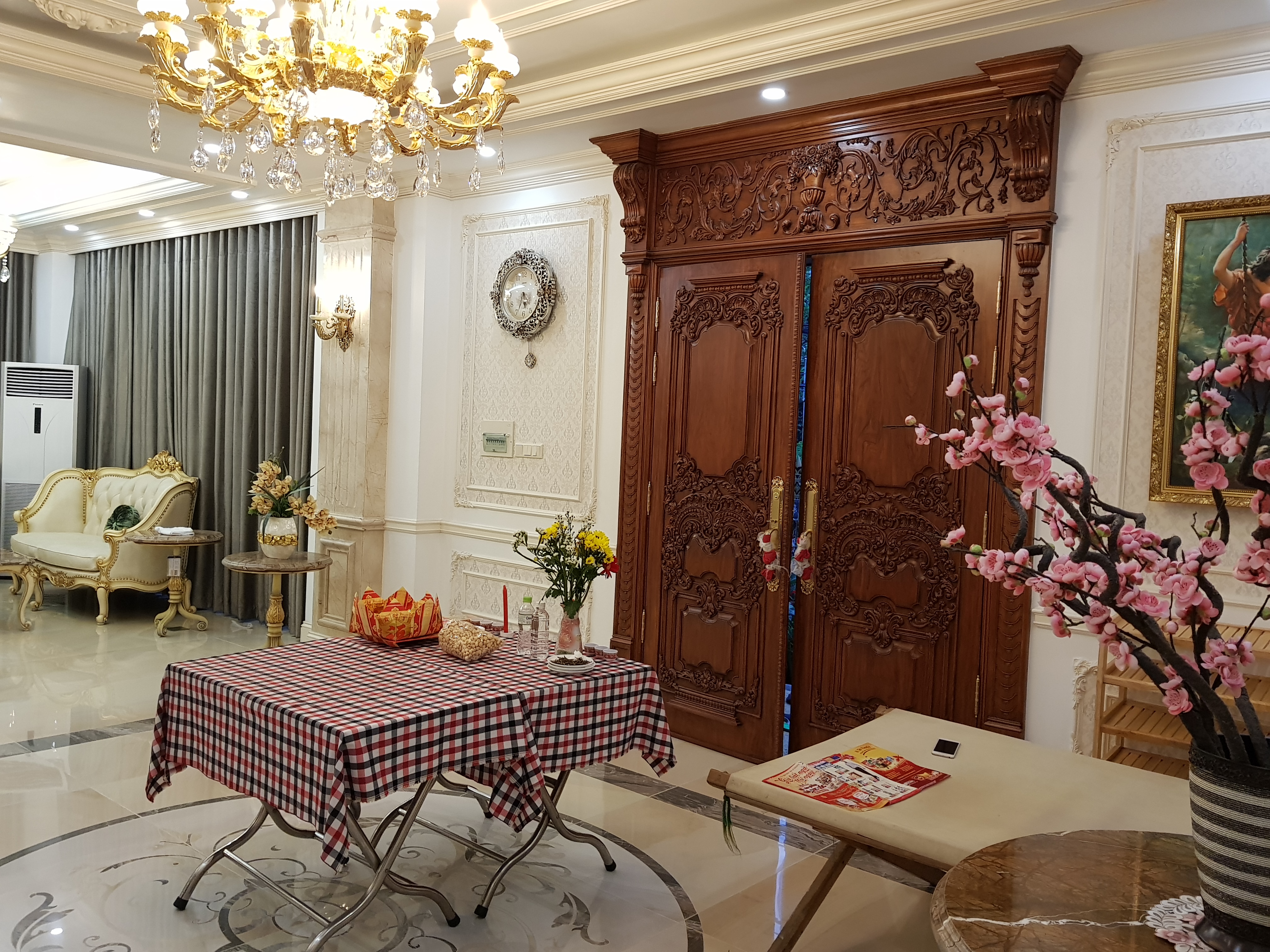 Chị Hồng - Villa D3 Bình Thạnh
