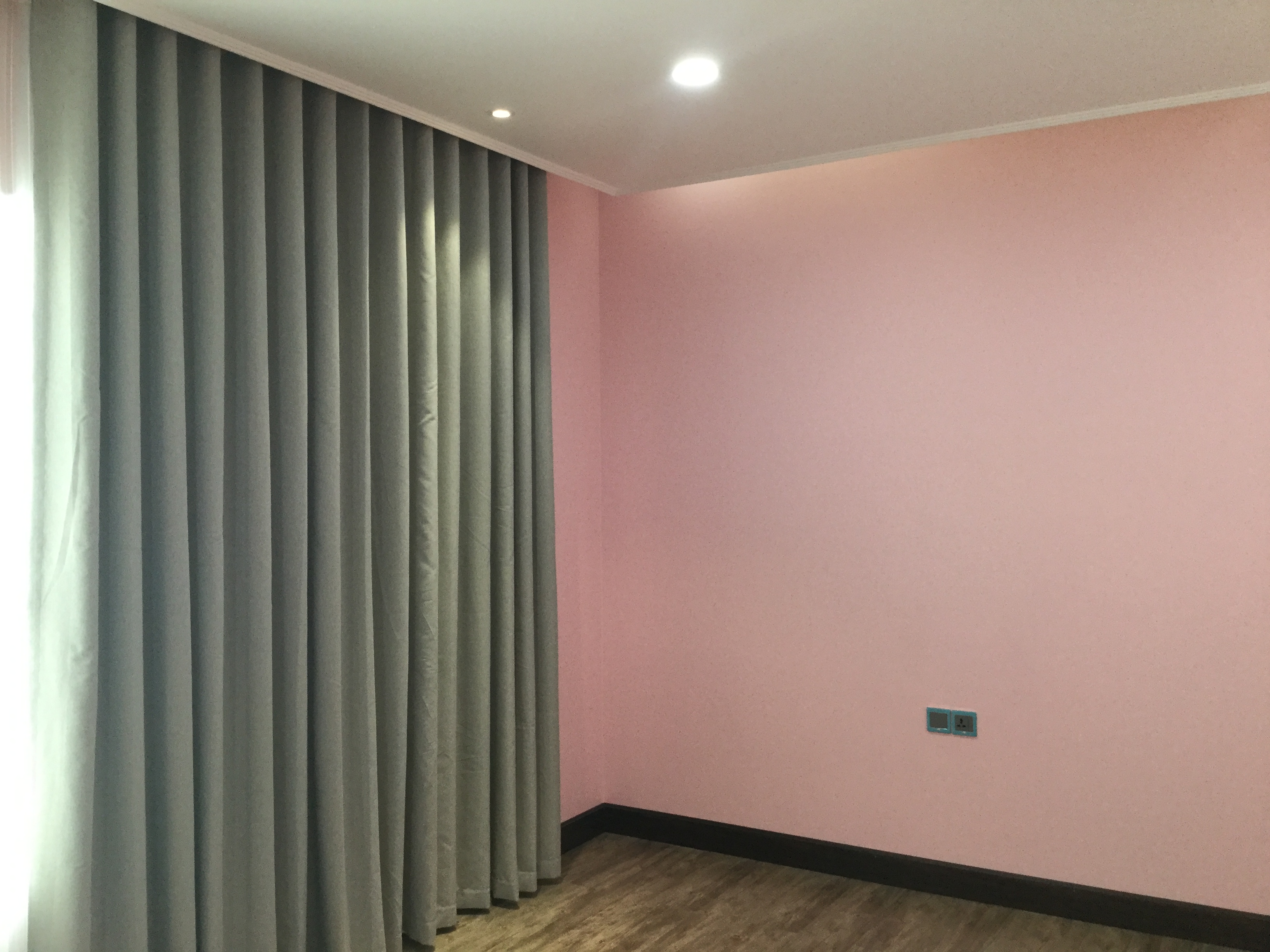  TGĐ CÔNG TY THIẾT THẠCH - CITILAND GÒ VẤP  (  Sử Dụng Chất Liệu VẢI HÀN QUỐC )