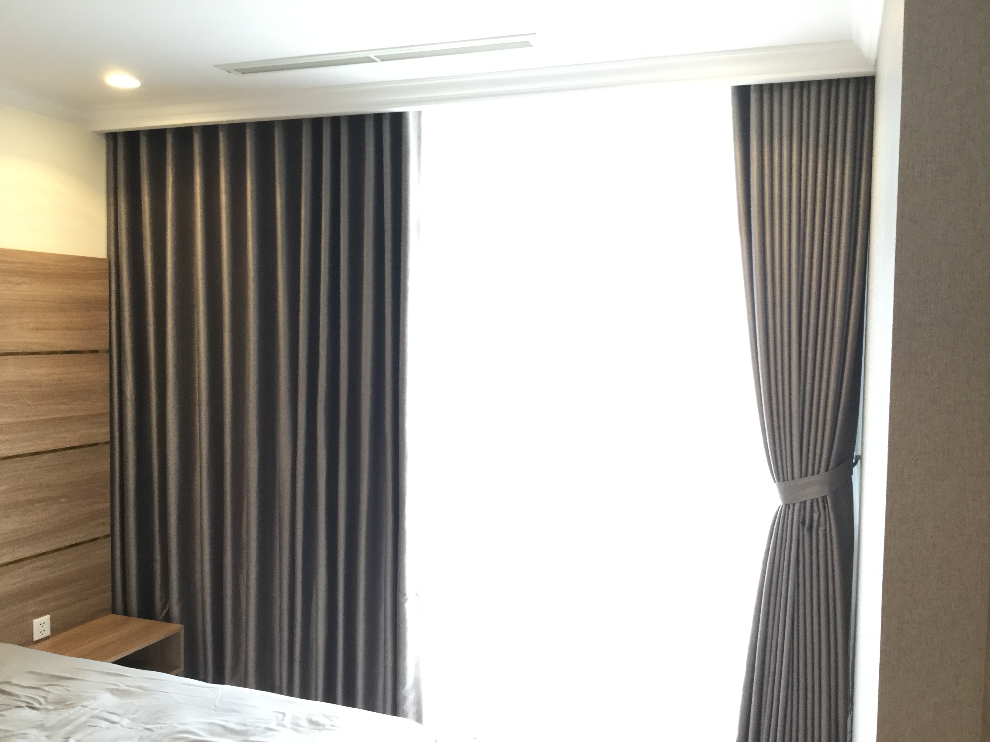 MS NGA - Vinhomes - Landmark 1-L1-28-11  (  Sử Dụng Chất Liệu VẢI HÀN QUỐC )