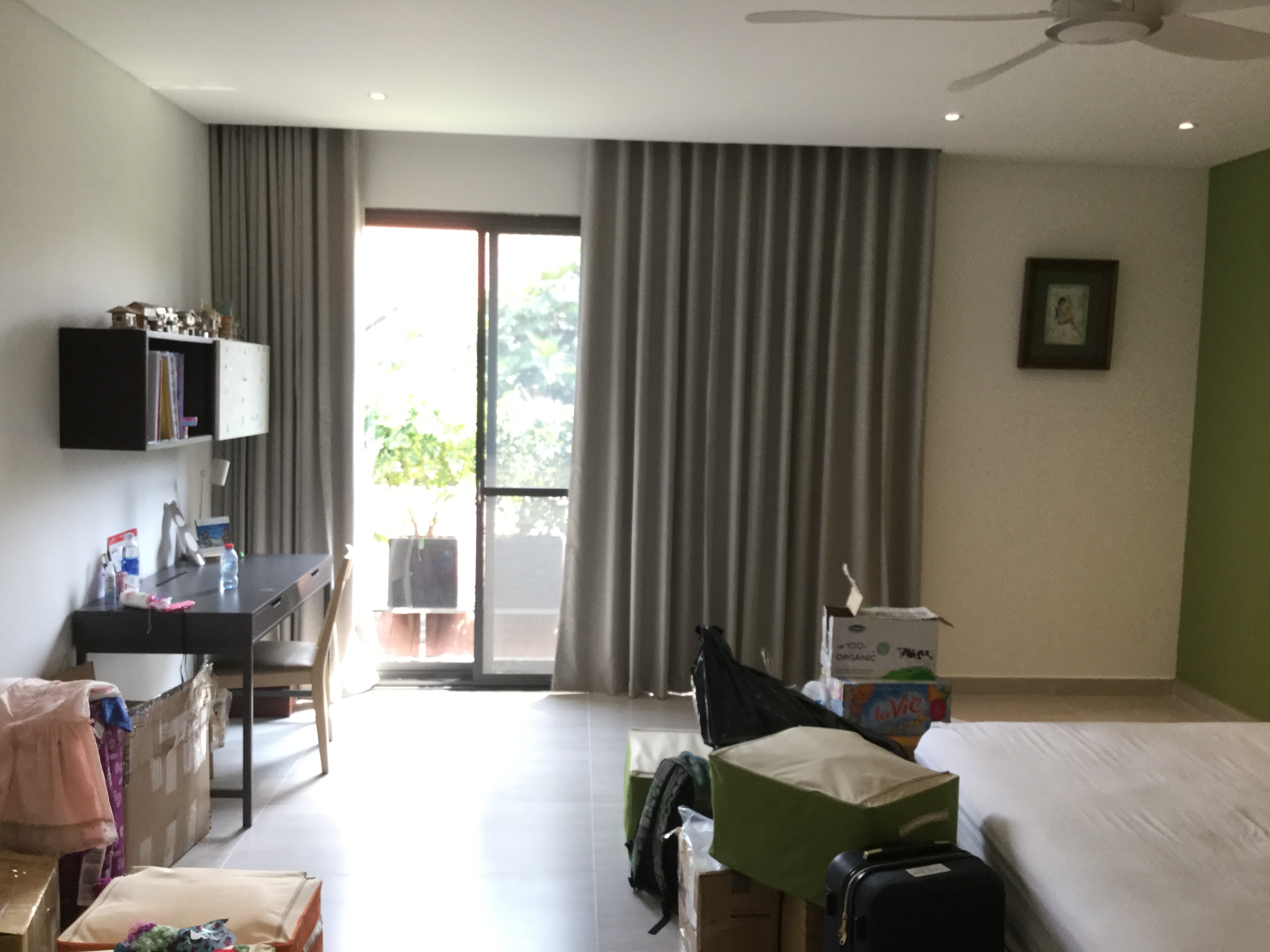 ANH TUẤN Q2  (  Sử Dụng Chất Liệu VẢI MALAYSIA )