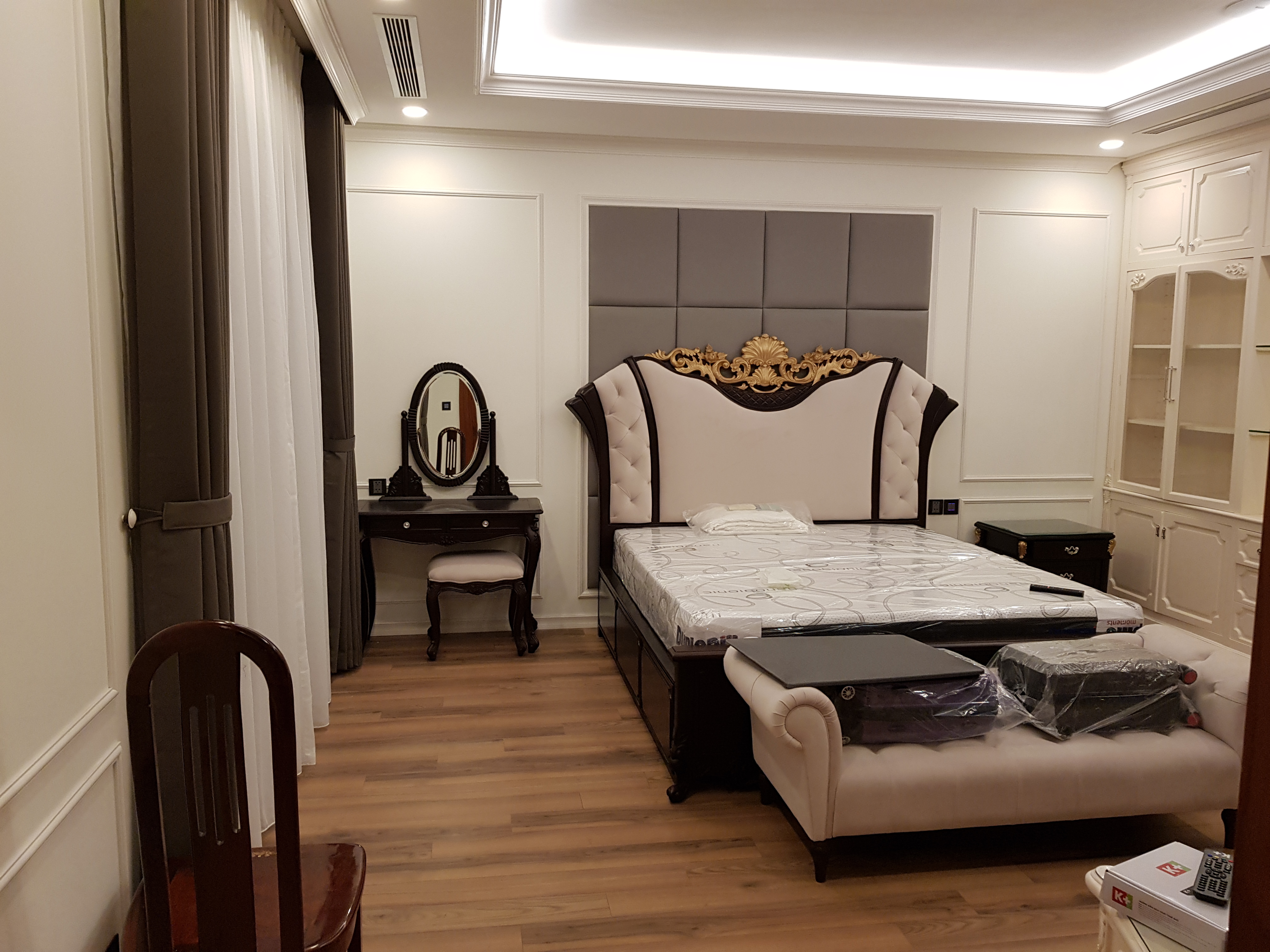BIỆT THỰ CHỊ LAM VINHOME TÂN CẢNG Q2