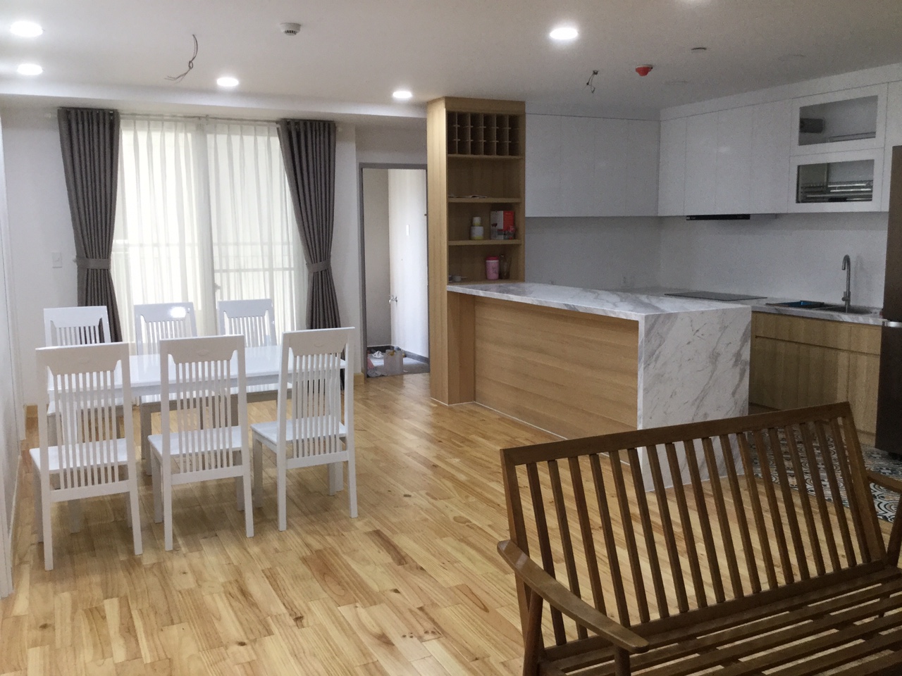 Chị Nghi - Scenic Valley E12 03, Quận 7)