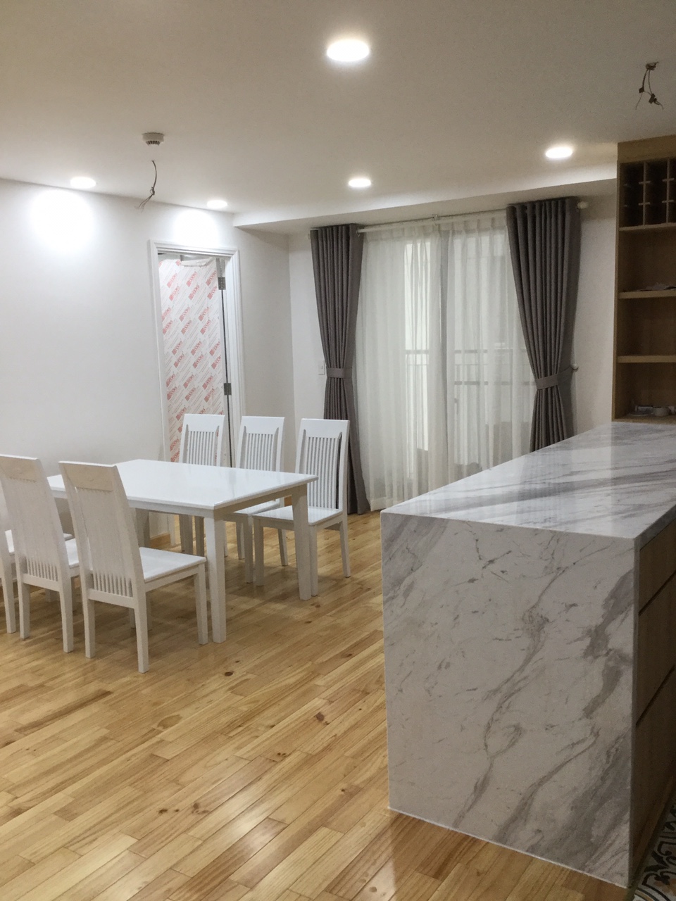 Chị Nghi - Scenic Valley E12 03, Quận 7)