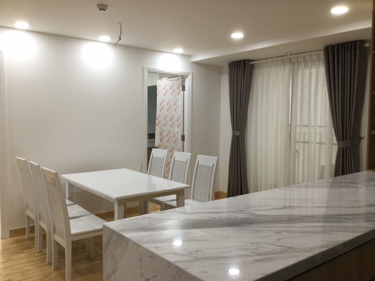 Chị Nghi - Scenic Valley E12 03, Quận 7)