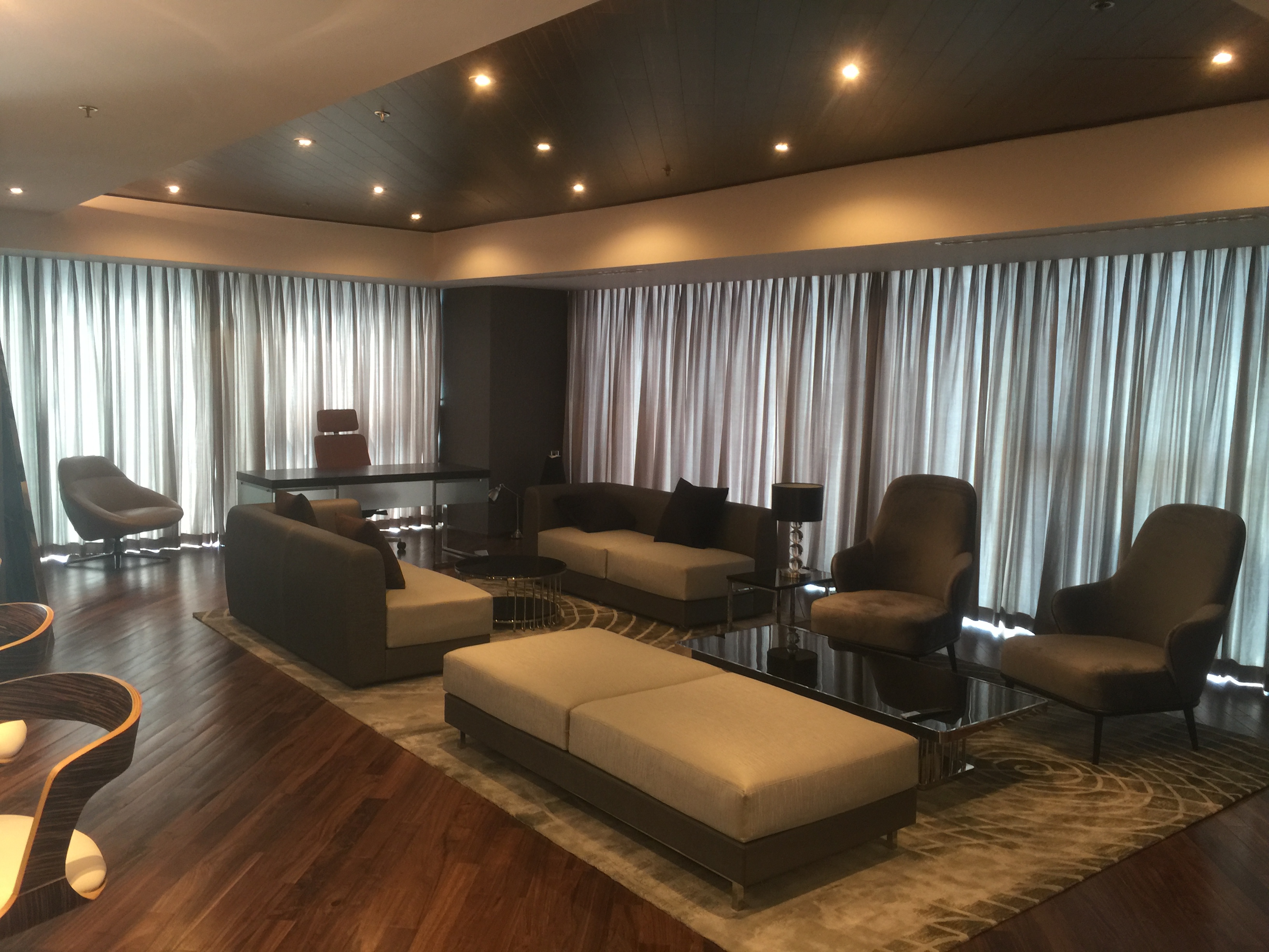 Penthouses - Vincom Đồng Khởi  (  Sử Dụng Chất Liệu VẢI HÀN QUỐC )