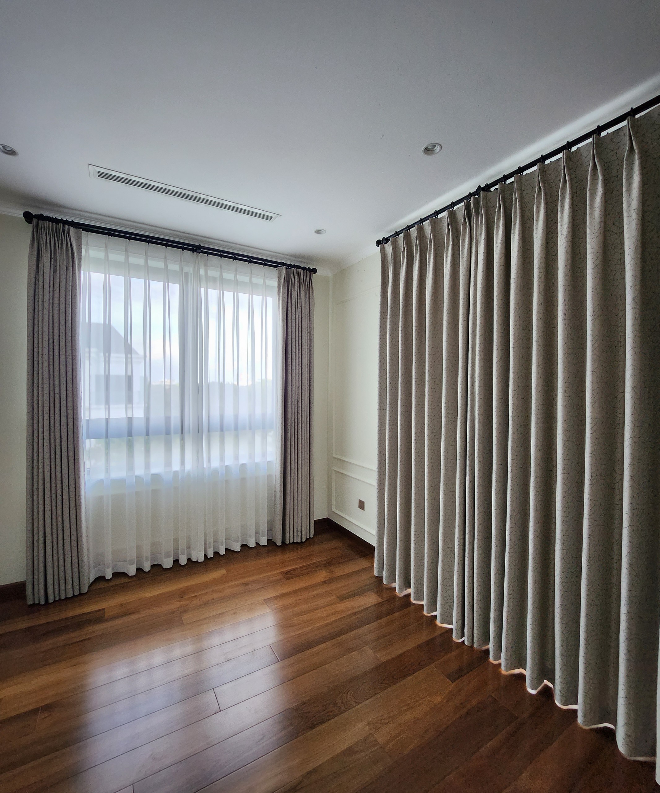 BIỆT THỰ ANH THẮNG VINHOME Q2  (  Sử Dụng Chất Liệu VẢI CHÂU ÂU )
